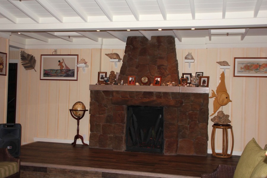 Aunty's Beach House Hidden Menhune