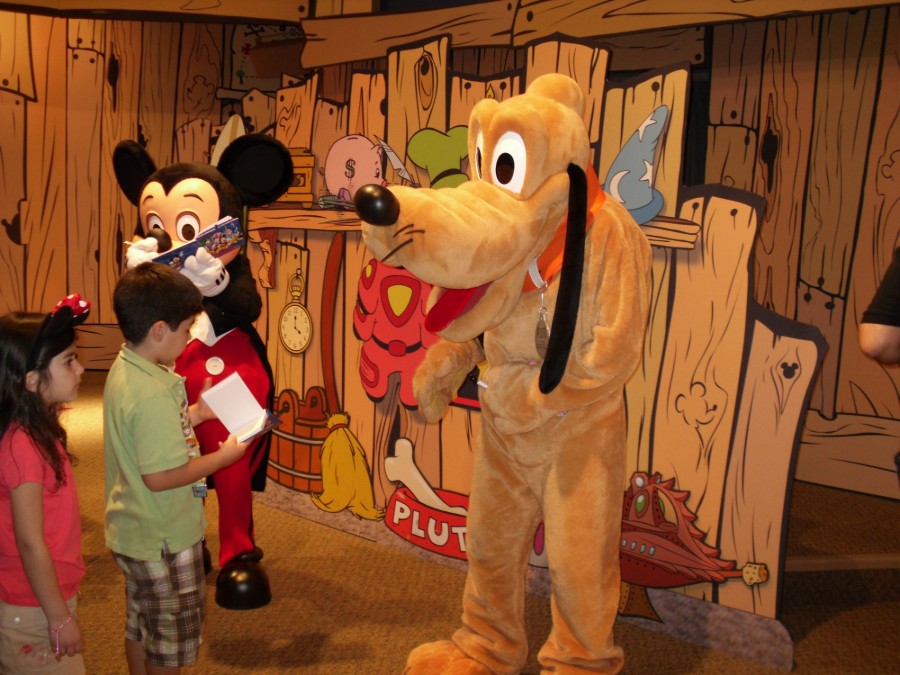 Visa Character Meet ‘N’ Greet Hidden Mickeys